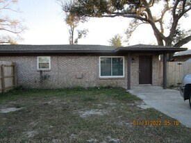 4828 Grimes St in Panama City, FL - Building Photo