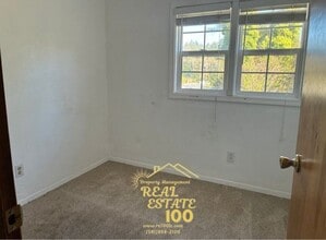 2870 NE Hwy 101 in Lincoln City, OR - Building Photo - Building Photo