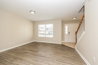 1523 Waxman Dr in La Vergne, TN - Building Photo - Building Photo