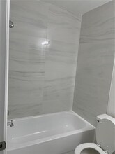 10330 NW 8th St in Pembroke Pines, FL - Building Photo - Building Photo