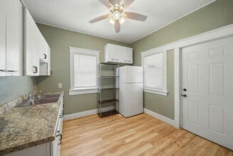 412 W 4th St in Sterling, IL - Building Photo - Building Photo