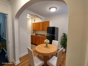 1528 W Pratt Blvd in Chicago, IL - Building Photo - Building Photo