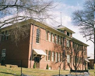 Lassiter Square Apartments in Madison, NC - Foto de edificio - Building Photo