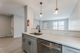 260 Randolph Ave in Jersey City, NJ - Building Photo - Building Photo