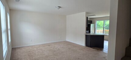 302 Hyde Park Ln in Demorest, GA - Building Photo - Building Photo