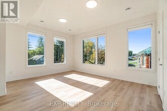 251 Castor St in Russell, ON - Building Photo - Building Photo