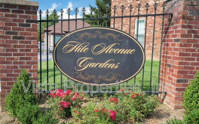 737 N Hite Ave in Louisville, KY - Building Photo - Building Photo