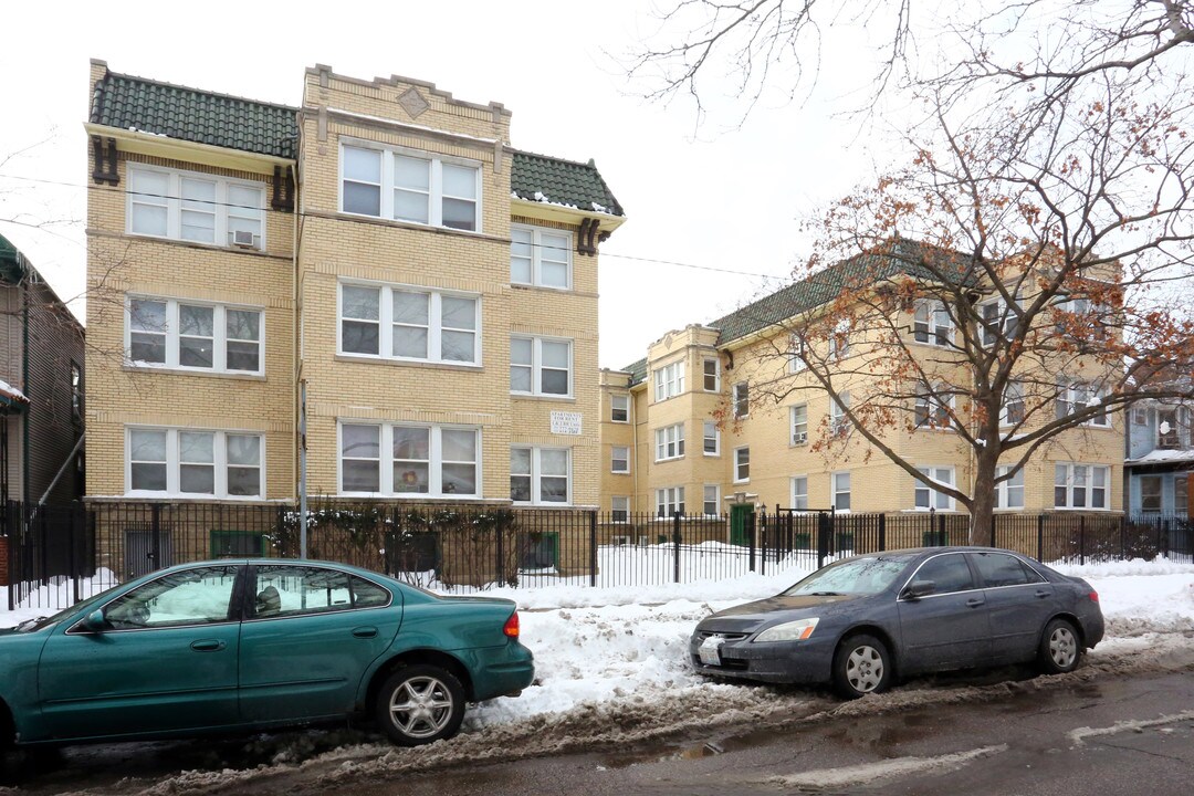 4720 N Spaulding Ave in Chicago, IL - Foto de edificio