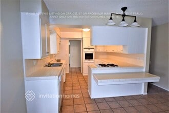 1105 E 42nd St in San Bernardino, CA - Foto de edificio - Building Photo