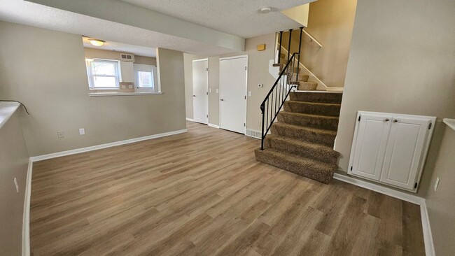 property at 2018 E Caulder Ave