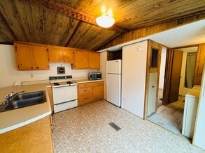 1850 Akers St SW in Christiansburg, VA - Building Photo - Building Photo