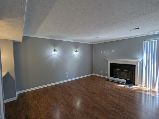463 Claircrest Dr, Unit 463 CLAIRCREST in Antioch, TN - Building Photo - Building Photo