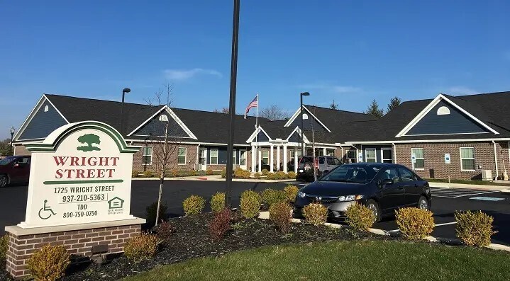 1725 Wright St in Bellefontaine, OH - Building Photo