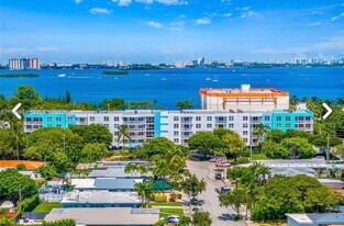 1555 N Treasure Dr in North Bay Village, FL - Building Photo