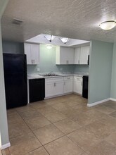 467 Willow Tree Dr in Melbourne, FL - Foto de edificio - Building Photo