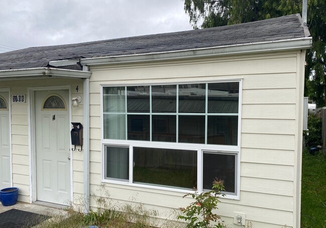 property at 3108 W Jameson St