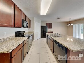 4368 Edenrock Pl in Spring Hill, FL - Building Photo - Building Photo