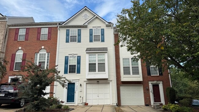 45620 Iron Horse Terrace in Sterling, VA - Building Photo - Building Photo