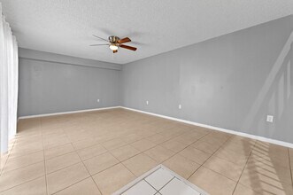 619 6th Way in West Palm Beach, FL - Building Photo - Building Photo