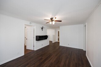 8508 Eby Ave in Overland Park, KS - Building Photo - Building Photo