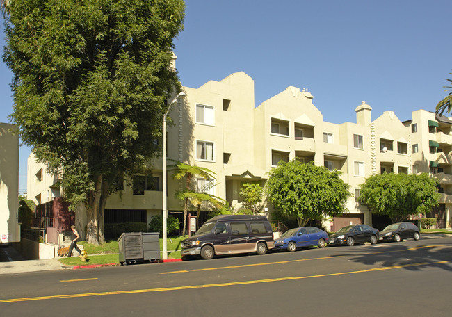 Manhattan in Los Angeles, CA - Foto de edificio - Building Photo