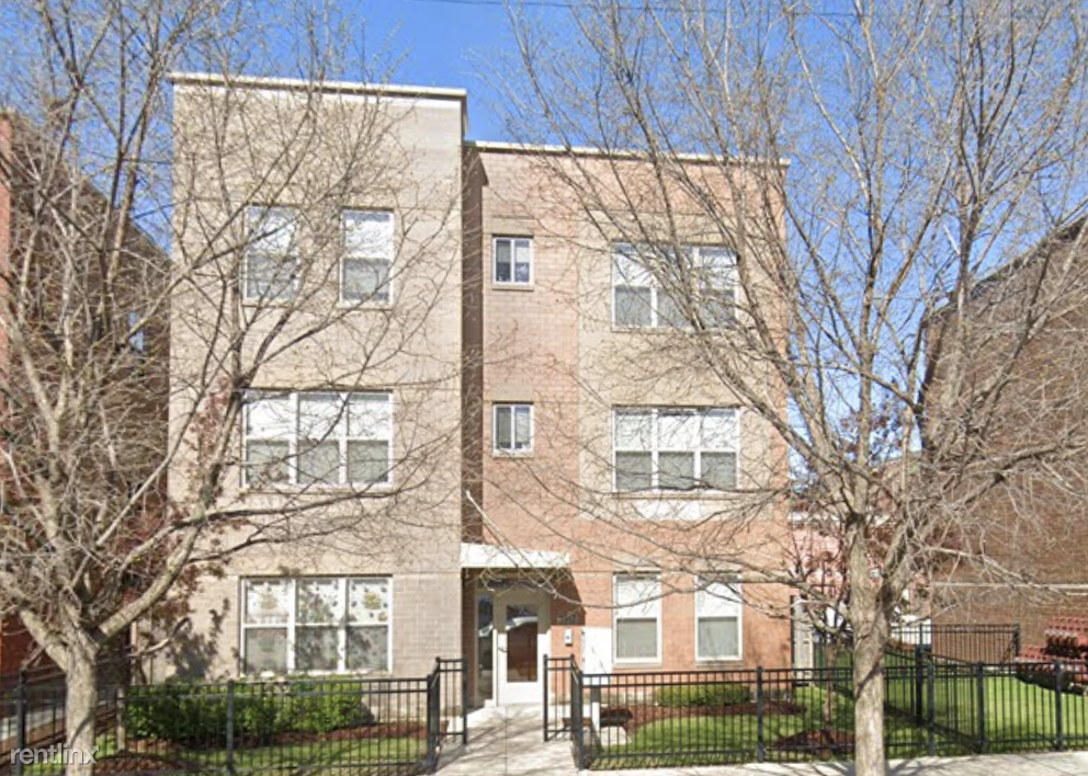 3921 S Indiana Ave in Chicago, IL - Building Photo