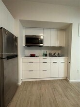 1611 Meridian Ave, Unit 103 in Miami Beach, FL - Building Photo - Building Photo