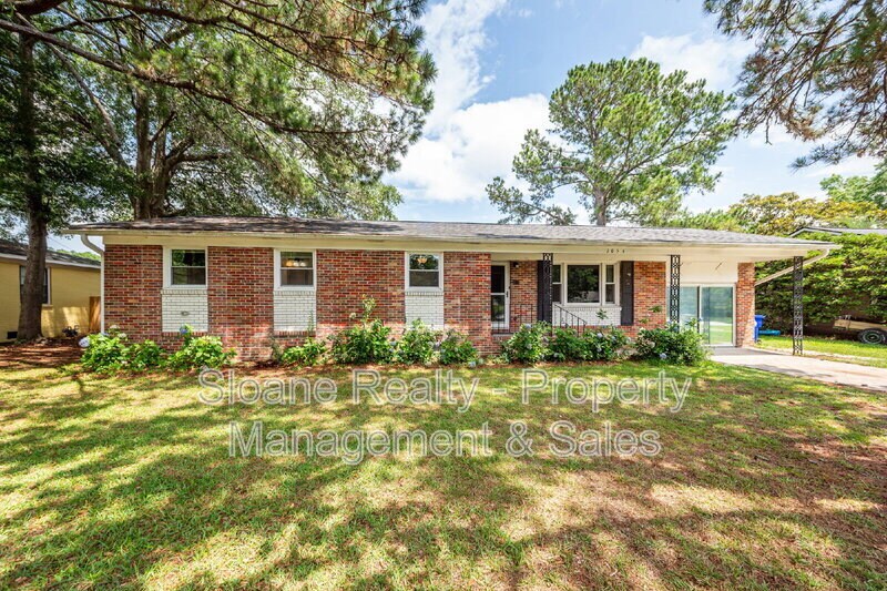 1054 Valley Rd in Charleston, SC - Building Photo