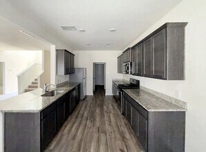 Room in House on Serena Dr in Ferris, TX - Building Photo - Building Photo