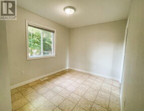 567 Sprucewood Dr in London, ON - Building Photo - Building Photo