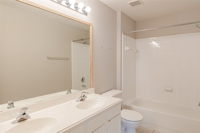 119 S Merryweather Cir