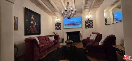 2231 S Caliente Dr in Palm Springs, CA - Building Photo - Building Photo