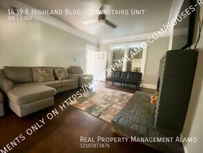 1439 E Highland Blvd in San Antonio, TX - Building Photo - Building Photo