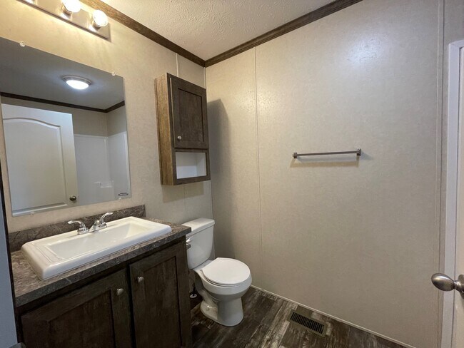 99 Sheppard Ave in Flushing, MI - Building Photo - Building Photo