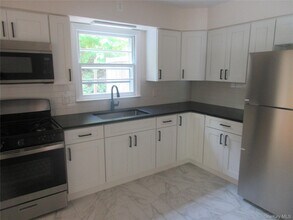 1 Prospect Ave in Nyack, NY - Building Photo - Building Photo