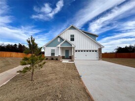 12436 Aldrin Wy in Edmond, OK - Building Photo