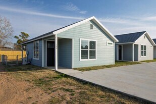 12400 Liberty School Rd in Azle, TX - Building Photo