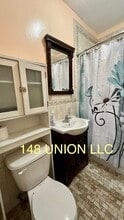 148 37th St, Unit 3A in Union City, NJ - Foto de edificio - Building Photo