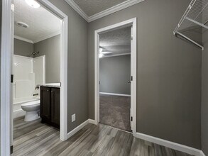 147 W Sourwood Dr in Browns Summit, NC - Building Photo - Building Photo