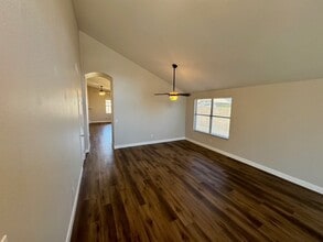7916 W Kimberly Way in Glendale, AZ - Foto de edificio - Building Photo
