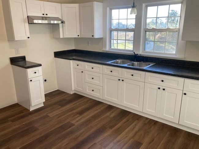 200 Koonce Fork Rd in Richlands, NC - Building Photo - Building Photo