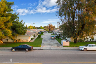 2209 Planz Road in Bakersfield, CA - Building Photo - Building Photo