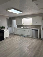 4420 Red Bluff Rd in Pasadena, TX - Building Photo - Building Photo
