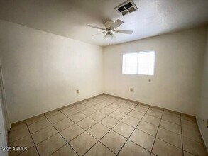 2616 N 24th St in Phoenix, AZ - Foto de edificio - Building Photo