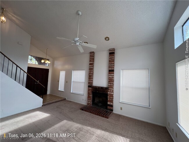 6445 Hartwood Rd in Las Vegas, NV - Building Photo - Building Photo