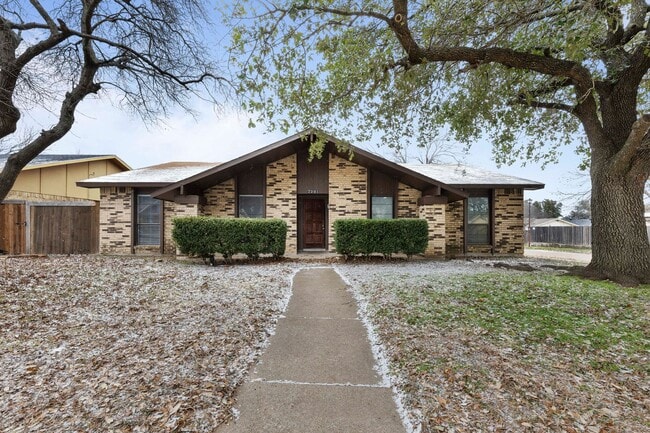 property at 7201 Hardwood Trail