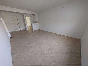 3630 Westwood Blvd in Los Angeles, CA - Building Photo - Building Photo