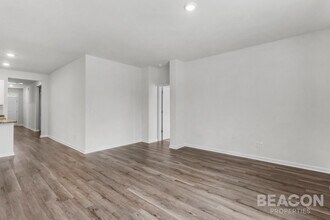 9120 St Thomas Ct in Wilmington, NC - Building Photo - Building Photo