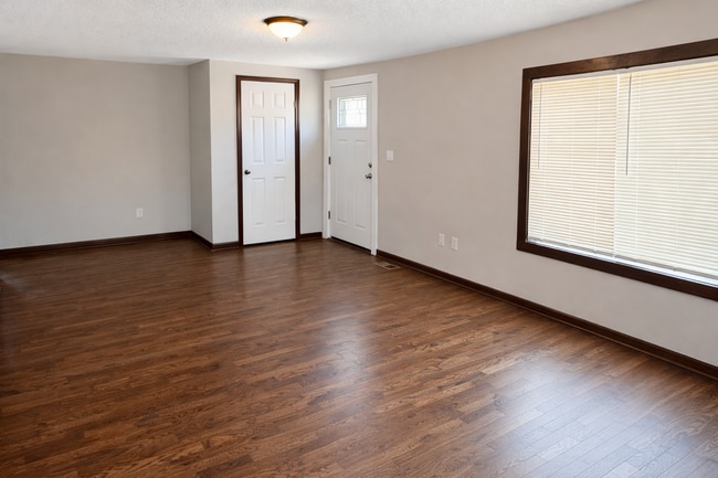 9125 Grand Ave in Kansas City, MO - Building Photo - Building Photo