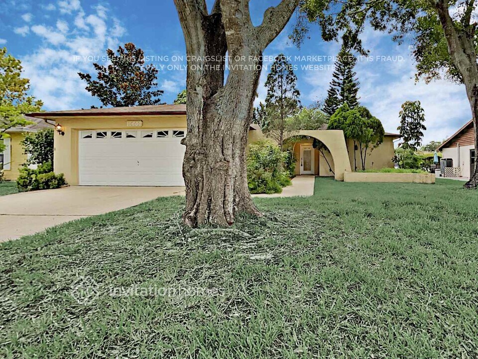 10600 41st St N in Clearwater, FL - Building Photo